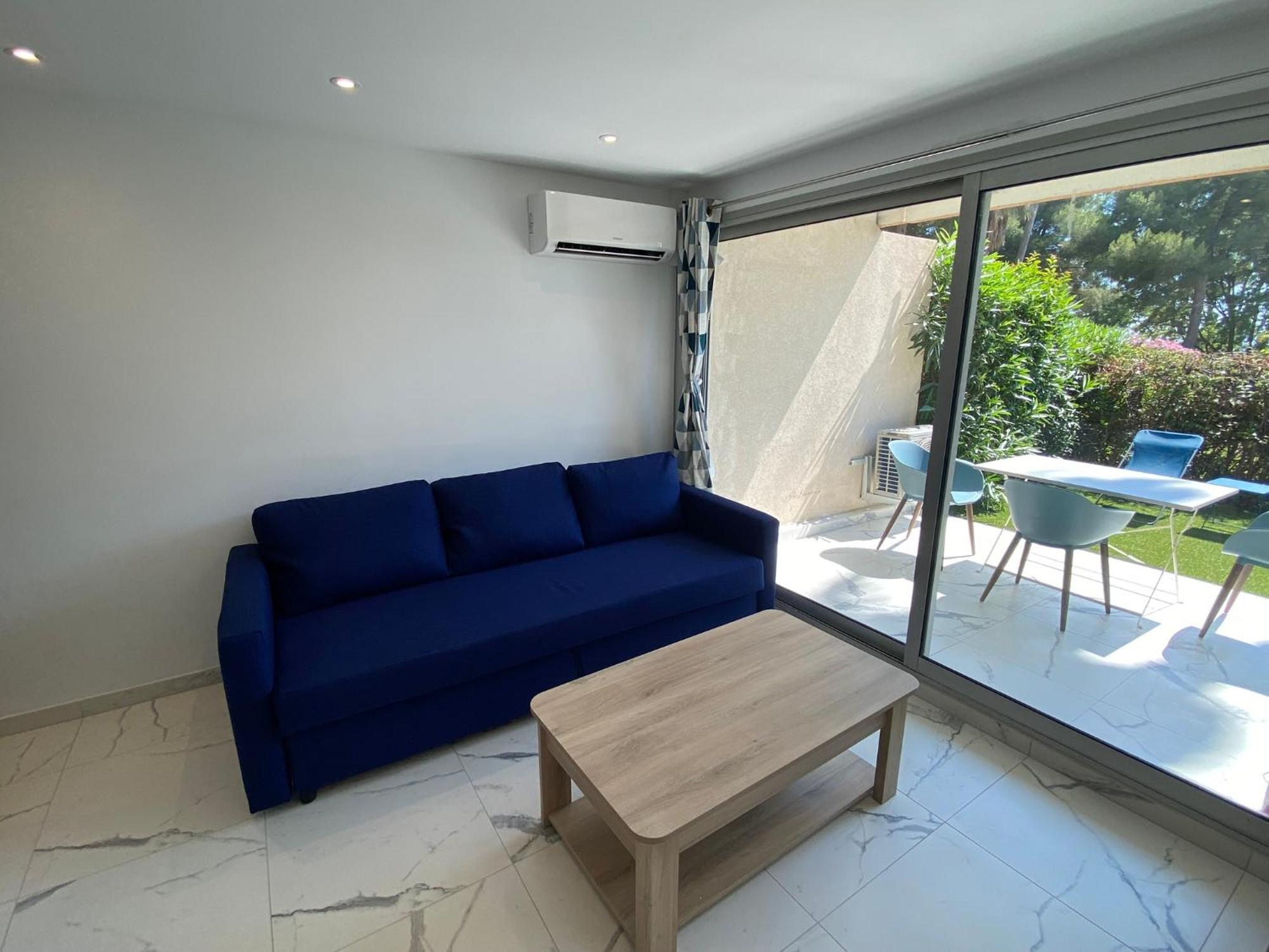 Appartement Face Mer Et Port Santa Lucia Climatise Et Wifi Saint-Raphaël Exterior foto